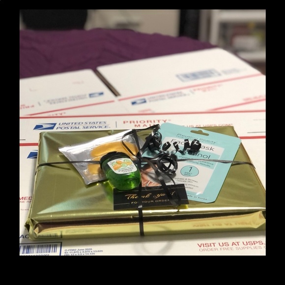 Meet the Posher - Picture 3 of 10